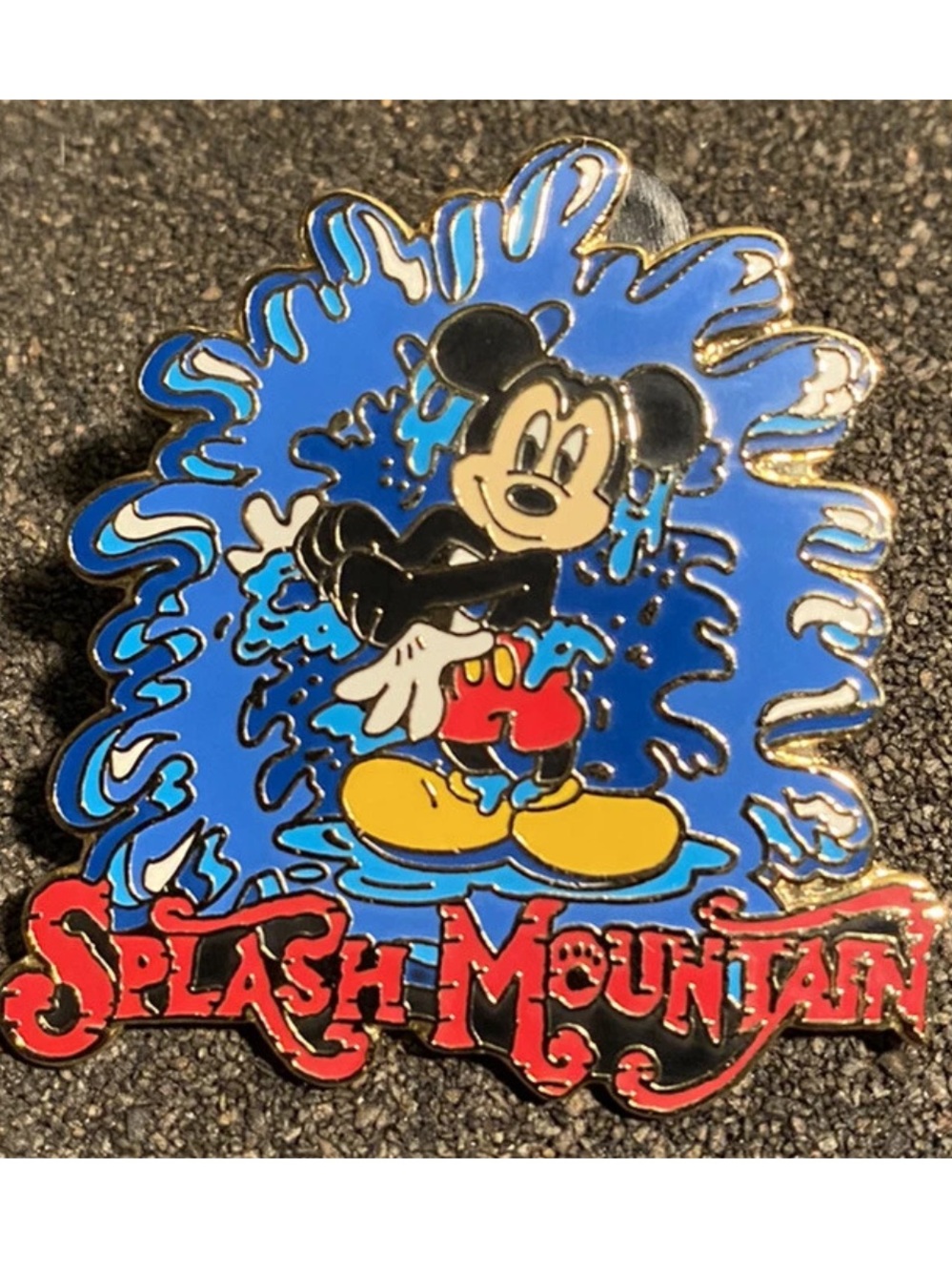 Disney Parks Splash Mountain Mickey Mouse Wringing Gloves Trading Pin 2001